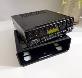 6133020 Mercedes-benz Becker Grand Prix 612 Radio Cassette W123 W124 W126 With Rare Sleeve