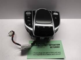 A2139004608 Mercedes-benz 638-11115 2017 E300 Oem Console Controller Touch Pad Media Control