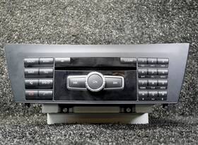 A2049009610 Mercedes-benz C Class Radio Receiver Cd Navigation Head Unit 08 15 Oem