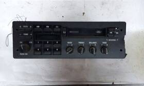F0af-19b132-ba Mercury 638-00834 91 Ford Crown Victoria Radio Am-fm-cassette