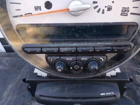 65123456879 Mini Cooper Clubman Countryman Oem Am Fm Bluetooth Boost Cd Radio 2011 - 2016