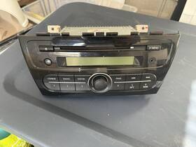 53187454 Mitsubishi 2014 Mirage Am Fm Radio Stereo Receiver Single Disc Cd Player Oem