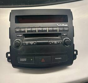 8002a075xa Mitsubishi 2007-2009 Outlander Radio Control Panel/faceplate Oem