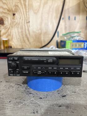 Mr225880 Mitsubishi Cd Changer Control - 96-97 Eclipse Mr225880 Mitsubishi Cd Changer Control - 96-97 Eclipse