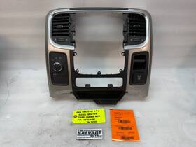 1vy931x9af Mopar 13-19 Dodge Ram 2500 3500 6.7 Oem 8.4 Inch Radio Media Screen Dash Trim