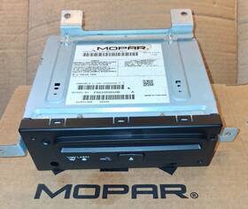68335565ab Mopar Oem Cd Player With Wiring Harnesses