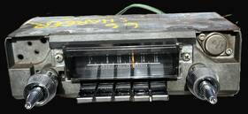Bw29 Mopar 1966 Dodge Charger Oem 233 Am Radio With Knobs For Parts / Core
