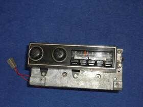 3501-663 Motorola 1972-1974 Cuda Barracuda Challenger E-body Am/fm Push Button Radio