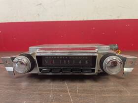 C067a Motorola Vintage 1960s 1970s Solid State Am Radio Nos 725