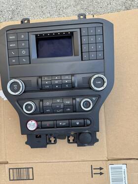 Kr3z-7a098-a Mustang 19-22 Radio Receiver Control Panel Sync Iii Display Screen 4 Inch