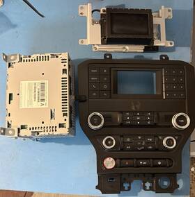 Lr3t-18e243-ab Mustang Oem Stereo 2021 Previously