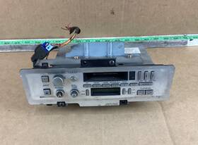 10290-na5900 Nissan 1985-1987 Maxima Am / Fm Radio Cassette Player 28040-16e06
