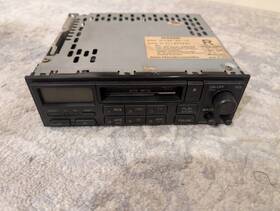 28111-0m070 Nissan Oem Radio Tape Stereo Unit - Used Csk-9511d