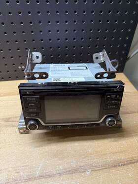 28185-9bp1a Nissan Oem 2017-2019 Frontier Radio Reciever Am/fm Xm Cd Player 28185 9bp1a