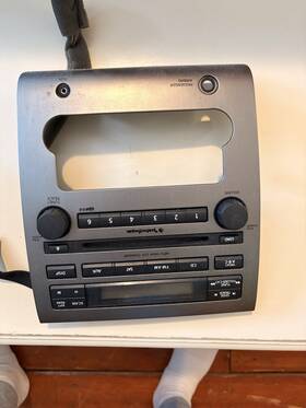 28185-9fd2a Nissan Stock Radio Out Of A 2012 Titan Se