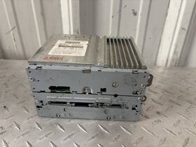 28185zj30a Nissan 2007 Titan Radio Receiver