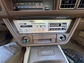 Nissan 404879706522 79-83 Datsun 280zx Stereo Radio Head Unit Fm/am Cassette Burgundy