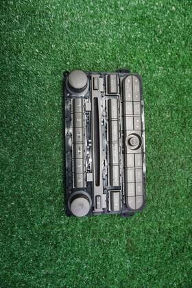 84491775 Nissan 2005 Armada Audio Control Oem