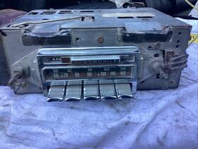 982212 Oldsmobile Vintage Am Fm Radio For Parts 65 66 67 68 69 70 71 72 74 75