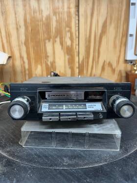 Yb274767 Original Gm Delco Pioneer Radio Vintage
