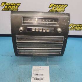 638.ch3s51 Plymouth Untested 6volt A/m Radio Fits 1951 1160833