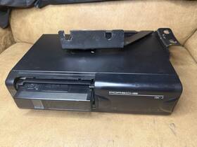 99364511100 Porsche 993 911 964 Oem Stereo Radio Cd Changer Cdc-2 October 1994 With Bracket
