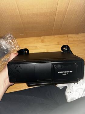 996.645.129.06 Porsche 911 996/986 Sound System Parts