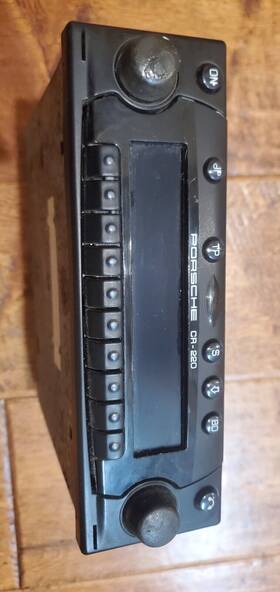 99664513000 Porsche 996 Becker Stereo Head Unit