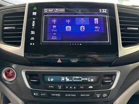 638-73395 Radio Audio Equipment Display Screen Dash Us Market Fits 16-19 Pilot