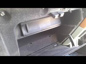 638-59011 Rover Audio Equipment Radio Remote Cd Changer Fits 05-12 Range 20510683
