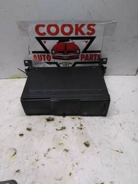 12758441 Saab Trunk Mounted Cd Player Changer 06 2006 9-5