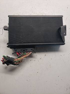 638-57502 Saab Audio Equipment Radio Vin E 4th Digit Amplifier Fits 99-10 9-5 1323493
