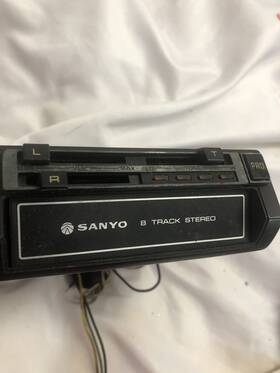 Ft-817 Sanyo 8 Track Car Fm Stereo Vintage Model Ft 817 - 4 Channel Untested