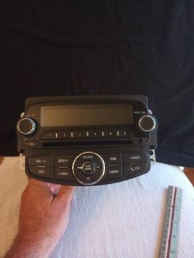 95909136 Sonic 2012 Gm Oem Radio Control Unit Am/fm Cd Audio Input Untested