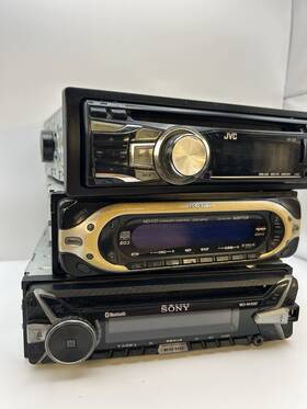 1346766 Sony Car Stereo Head Unit Lot