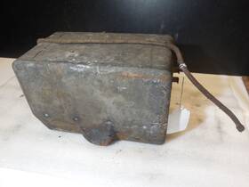 U28737 Studebaker 1930-1939 Rockne Model Radio Audio Stereo Box