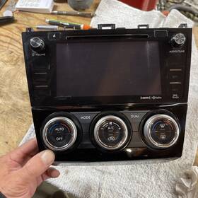 86201sg691 Subaru 2017 Forester Radio Climate Control Display Receiver Ff698um