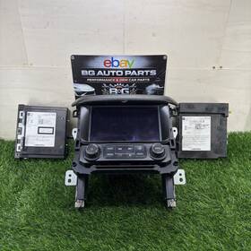 23235639 Suburban 2015-2020 Chevy Tahoe Radio Display Screen Control Panel And Modules Oem