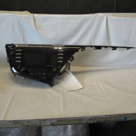 638-11152 Toyota 2018 Camry Radio Receiver With Navigation Display Oem