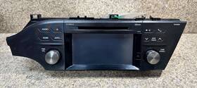 638-73366 Toyota 17-18 Avalon Am Fm Radio Receiver With Display Oem Lkq