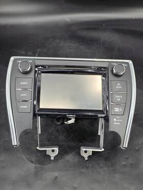 86100-06492 Toyota 2017 Camry Touch Screen Am Fm Radio Receiver Oem
