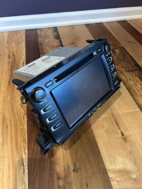 86100-0e291 Toyota 17-19 Highlander Factory Navigation Radio Cd 510179