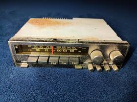 86120-20410 Toyota 79-83 Corona Factory Matsushita Am Fm Radio W Amplifier Oem
