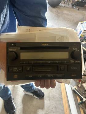 86120-43310101 Toyota Highlander Radio With Cassette Oem- 2008