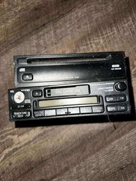 8614007010 Toyota 1998 Avalon Radio Control Unit