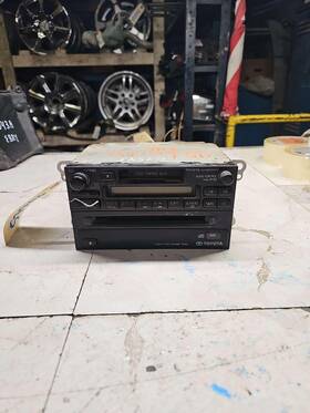 860100869 Toyota Trucks 1998-1999 Tacoma Avalon Camry Radio Reciever Am-fm-cd Player