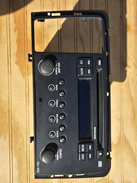 30737708 Volvo S60 V70 Audio Equipment Hu-650 Radio Receiver Cd Player