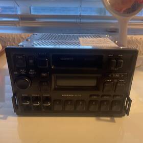 3533433-1 Volvo Sc-710 Stereo From 1997 850
