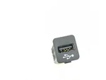 Bmw X6 E71 2011 Oem Usb Port 9237656 EPK11979. Fixed Price $17.55.