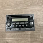 Honda Element Oem Am/fm Radio Stereo Cd Player 39101-SCV-A010-MF825A0. Fixed Price $35.00.